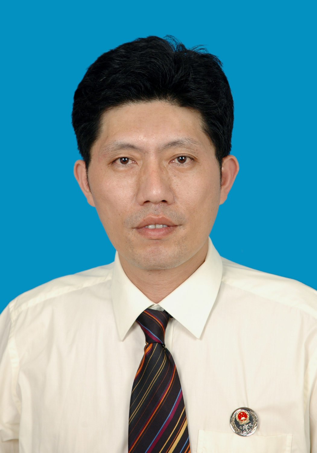 王国强